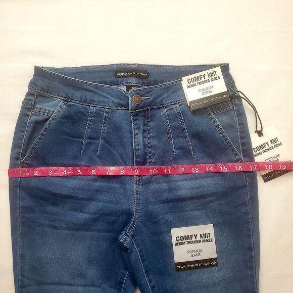 Poured In Blue Women's Comfy Knit Denim Trouser Ankle Premium Jeans Size 8 NWT - Picture 9 of 11